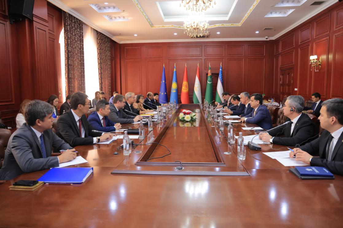 China becomes Tajikistan’s largest trading partner; Uzbekistan, Afghanistan, and Pakistan to conduct feasibility study for the Trans-Afghan Railway; World Bank forecasts increased heat-related deaths across Central Asia in coming decades. /Jul.21