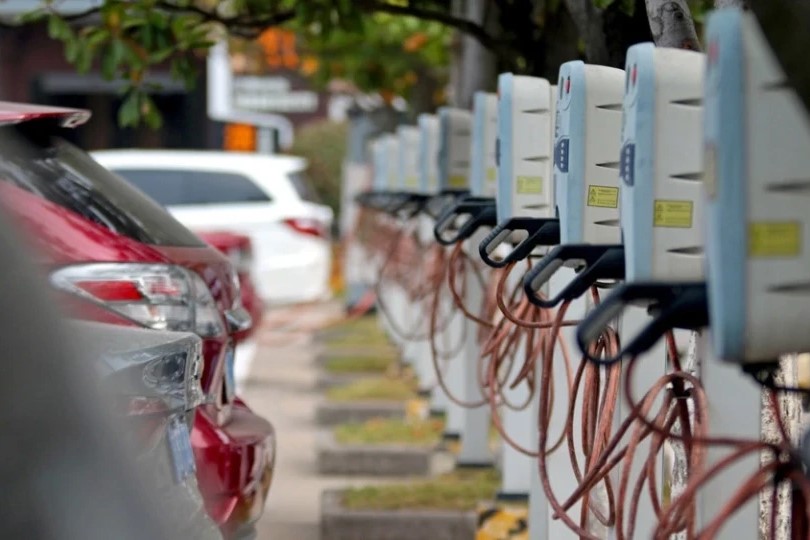 Green & Digital overhauls, climate action, and Middle Corridor news. /Jan.05