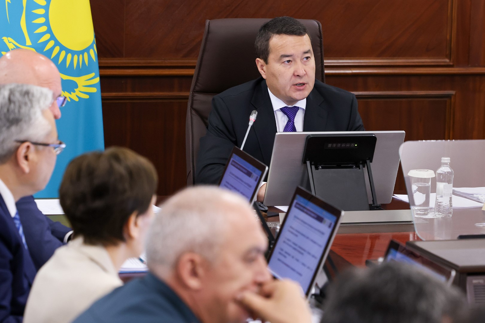 Kazakhstan’s PM Smailov chairing a June 27 government meeting on the new Social Code’s norms. Credit: Primeminister.kz